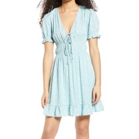 one clothing Dresses & Skirts - One Clothing Blue Floral Elastic Waist Minidress
